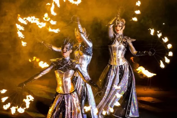 Фестиваль Вселенский карнавал огня