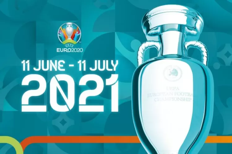 Фан-зона Euro 2021 по футболу на Конюшенной площади